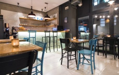 Bar im Neubau-Gebaeude